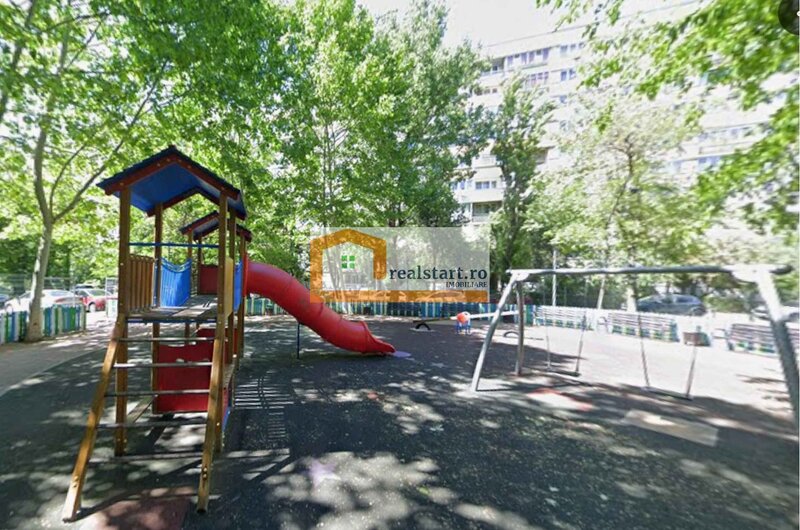 Metrou Romancierilor, bloc anvelopat, instalatii noi, langa Lidl, Plaza Mall