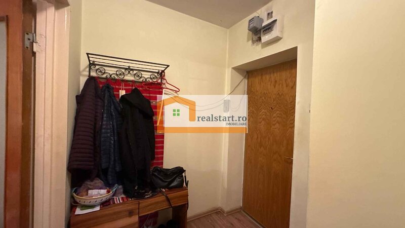 Metrou Romancierilor, bloc anvelopat, instalatii noi, langa Lidl, Plaza Mall