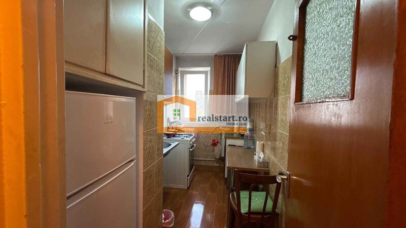 Metrou Romancierilor, bloc anvelopat, instalatii noi, langa Lidl, Plaza Mall