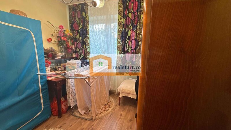 Metrou Romancierilor, bloc anvelopat, instalatii noi, langa Lidl, Plaza Mall